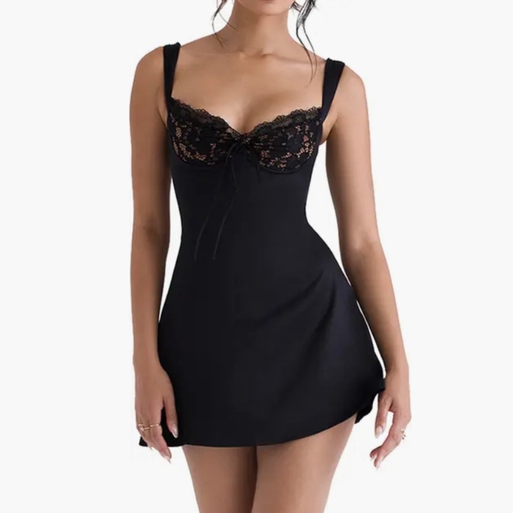 House of CB Adriana Dress🖤